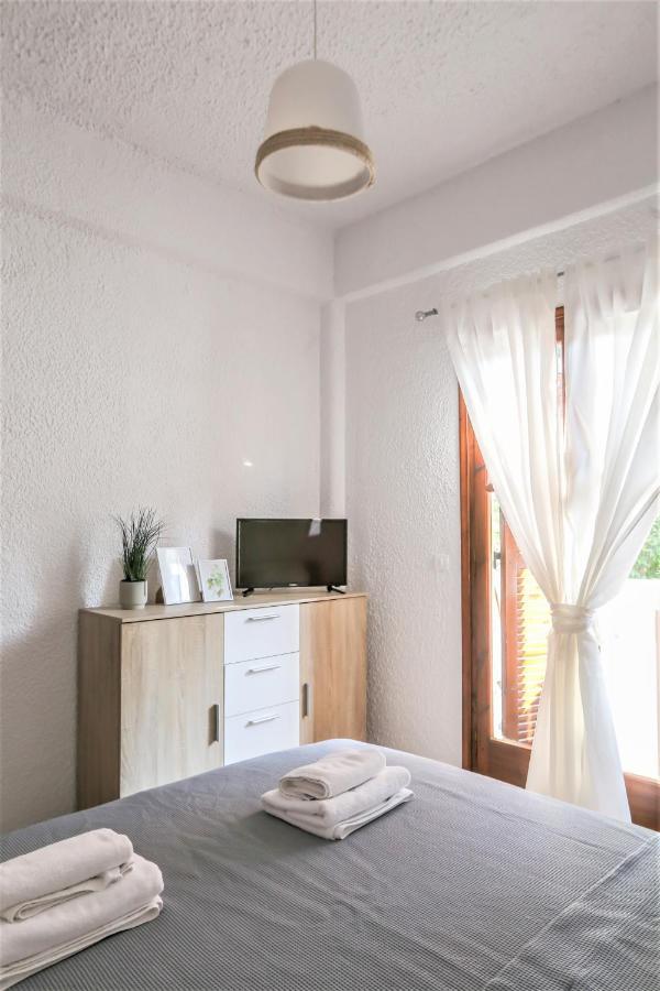 Beachfront Deluxe Apt. Pefkochori Exterior photo